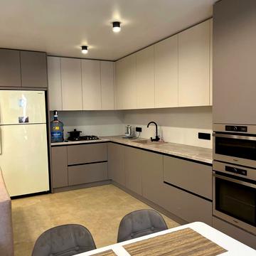 Хіміків вул., 28 к16-18