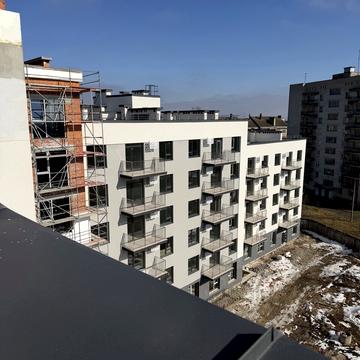 Євгена Коновальця вул., (Будинок 2)