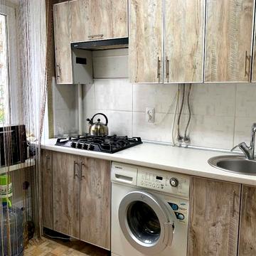 Василя Порика вул., 21