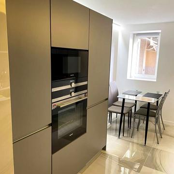 Вячеслава Чорновола просп. (), 67