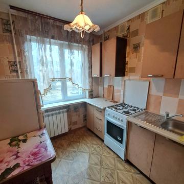 Владислава Бувалкіна вул. (Бочарова Генерала), 8