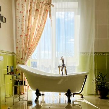 Набережна вул.