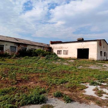 Центральна, 165/Б