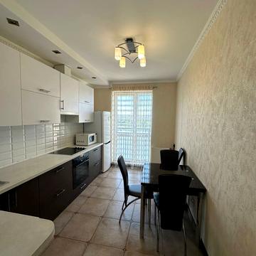 Героїв полку "Азов" вул. (Маршала Малиновського), 4-В