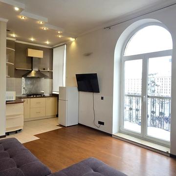 Хрещатик вул. (Kreschatic), 13