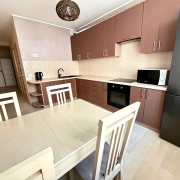 Академіка Вернадського бульв., 24