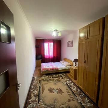 Добровольчих Батальйонів вул., 1