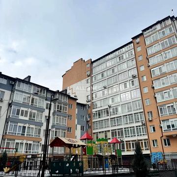 Андрія Мельника вул., 10 к6