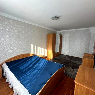 Миропільська вул., 3