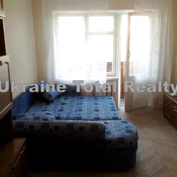 Братиславська вул., 4