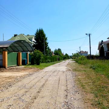 Квітнева, 32