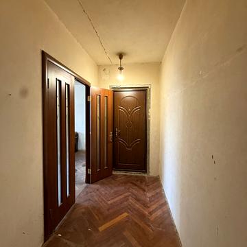 Червоної Калини просп., 44