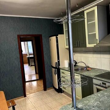 Вишняківська вул., 9