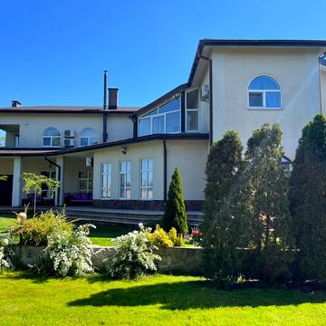 Лісова вул.