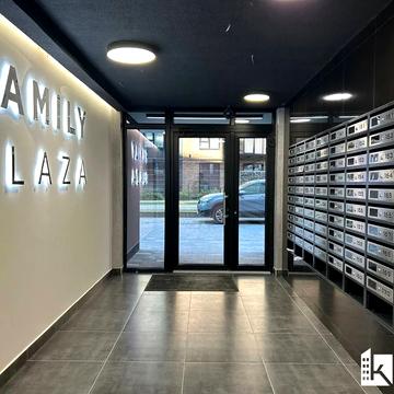 Юліана Пелеша вул., (Будинок 12)