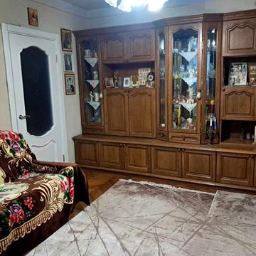 Володимира Великого вул. (Артема), 35