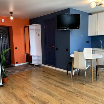 Ігоря Самострова вул., 13