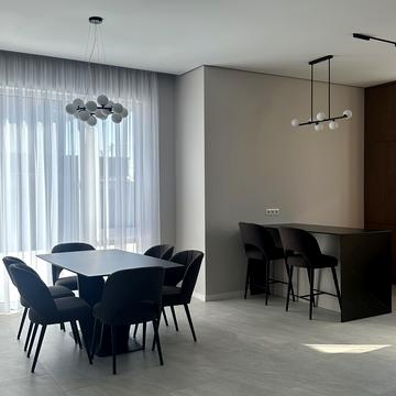 Квітнева вул.