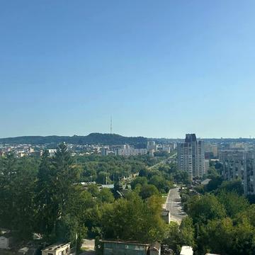 Під Голоском вул., 8