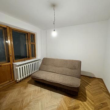 Володимира Вернадського вул., 38