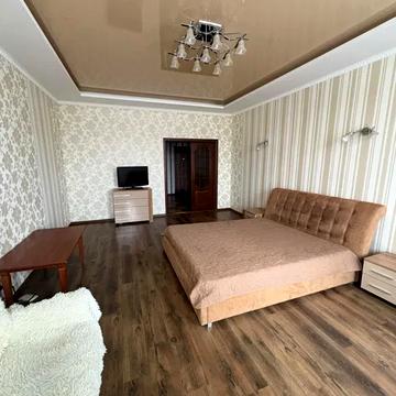 Лесі Українки бульв., 7-А