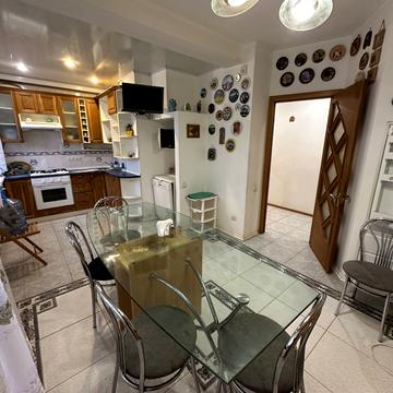 Олександра Поля просп. (Кірова), 113