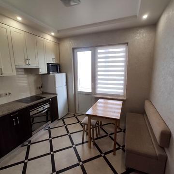 Бориса Гмирі вул., 16