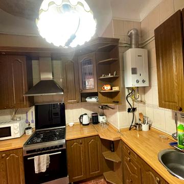 Берестейський просп. (Перемоги), 80/57