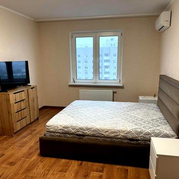 Балтійський пров., 1