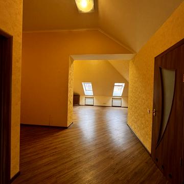 Хрещатик вул., 32-Б