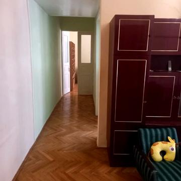 Українська вул., 14