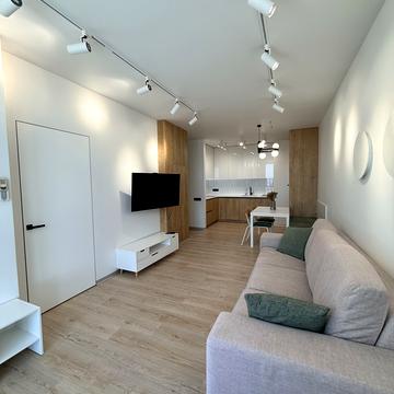 Салютна вул., 2к6