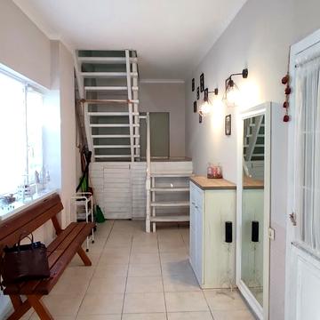 Межигірська, 13