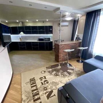 Академіка Глушкова просп., 9-В