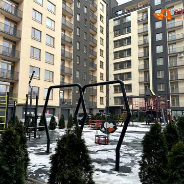 Кобилянської вул., (Будинок)