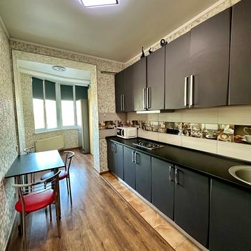 Абрикосова вул., 5