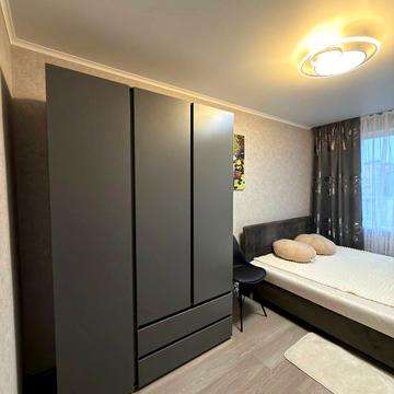 Володимира Великого вул. (Мелешкіна), 42