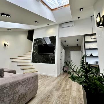 Регенераторна вул., 4к2