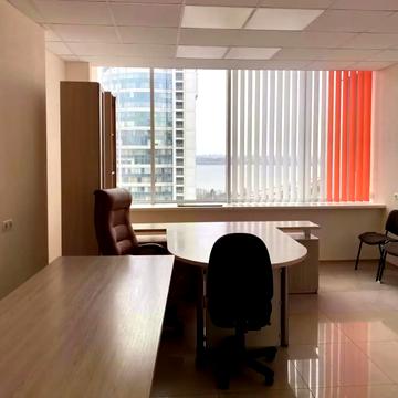 Королеви Єлизавети ІІ вул. (Глинки), 2 А