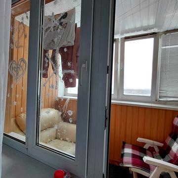 Прирічна вул., 17