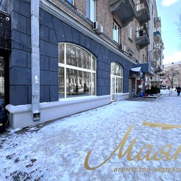 Шота Руставелі вул., 21