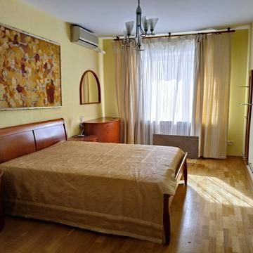 Максима Токарева вул. (Вузівська), 5