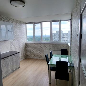 Набережна вул., 8д