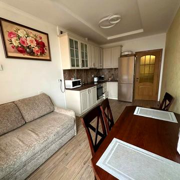 Авраама Лінкольна вул. (Димитрова), 6-А