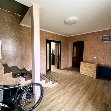 Ярослава Мудрого вул., 8