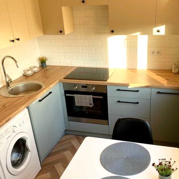 Миру вул., 118