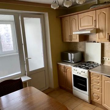 Березняківська вул., 36