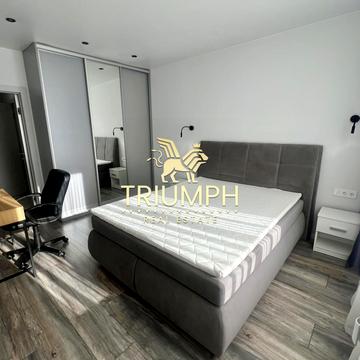 Всеволода Змієнка вул., 19