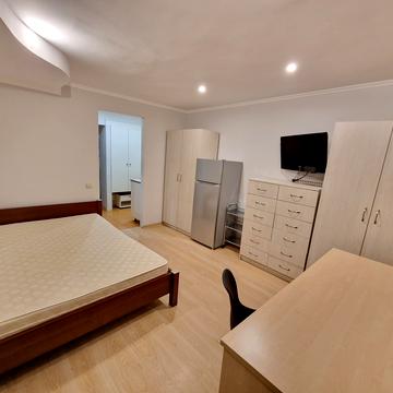 Зелена вул., 107