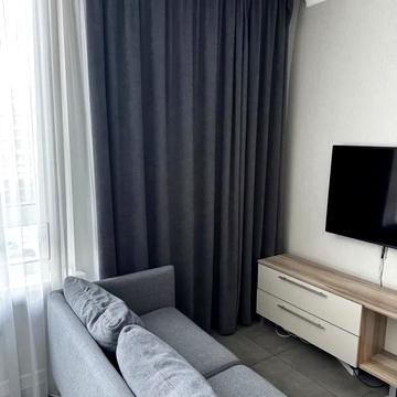 Салютна вул., 2к7